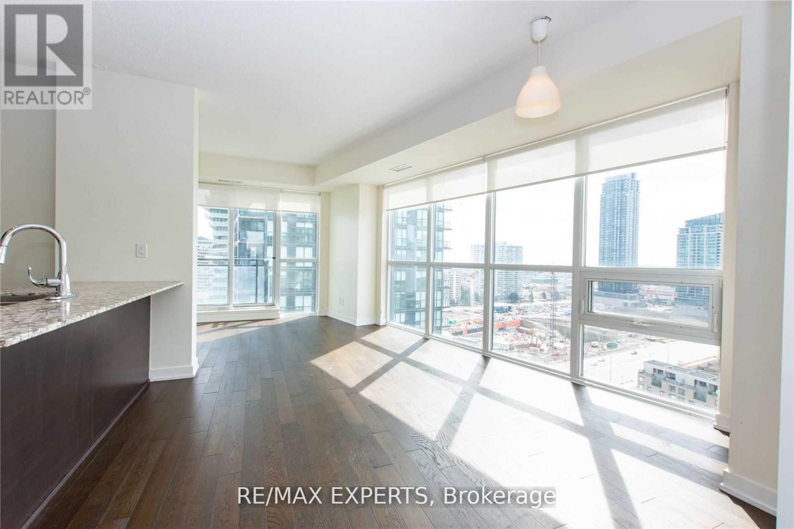 #1002 510 CURRAN PLACE - 8