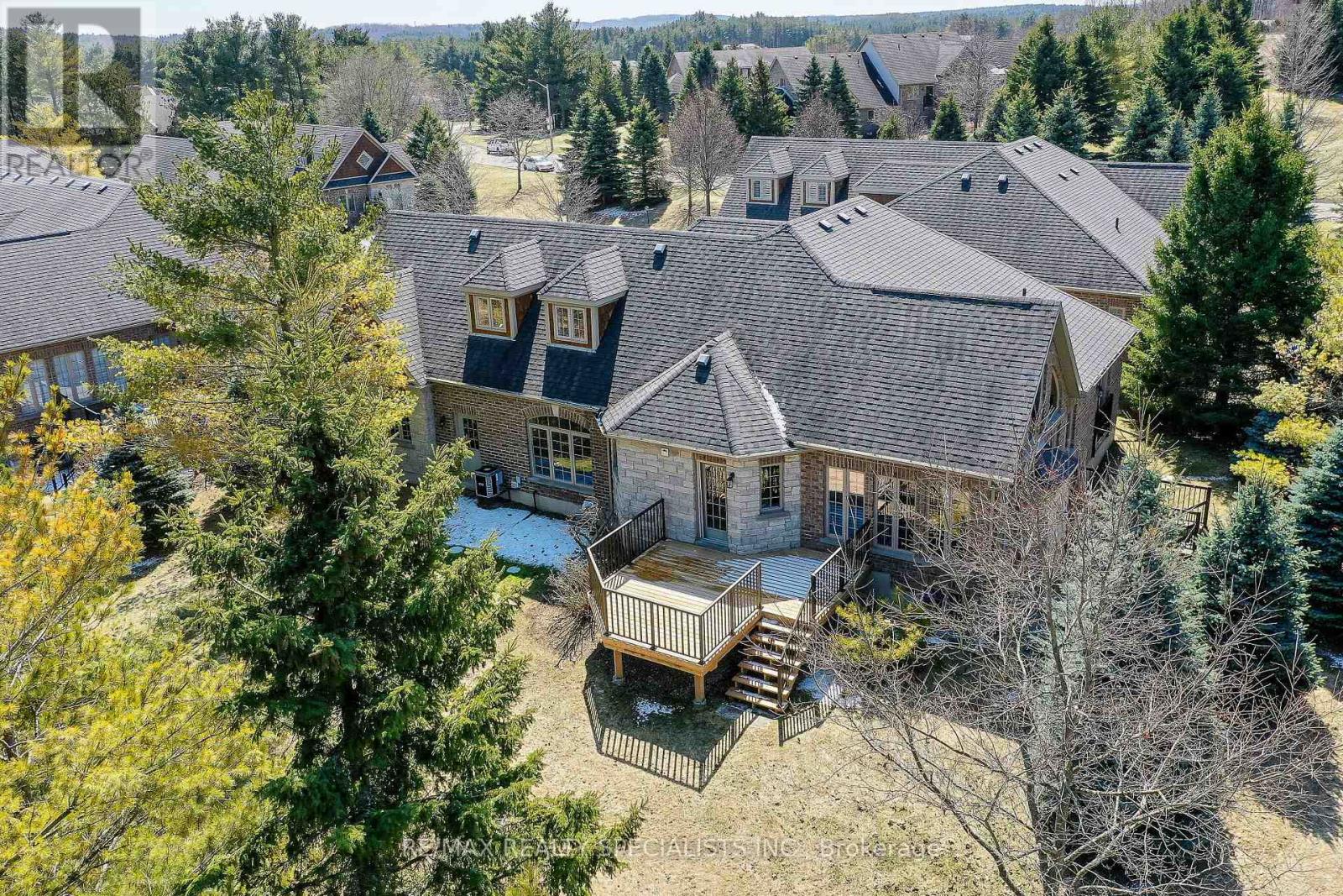 #2 3 REDDINGTON DRIVE - 37