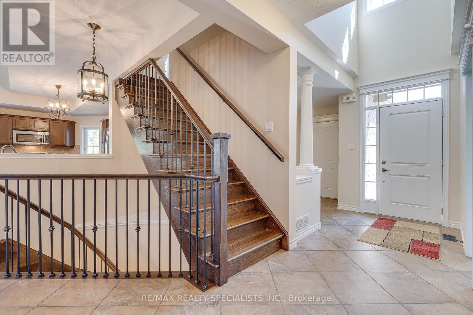 #2 3 REDDINGTON DRIVE - 5
