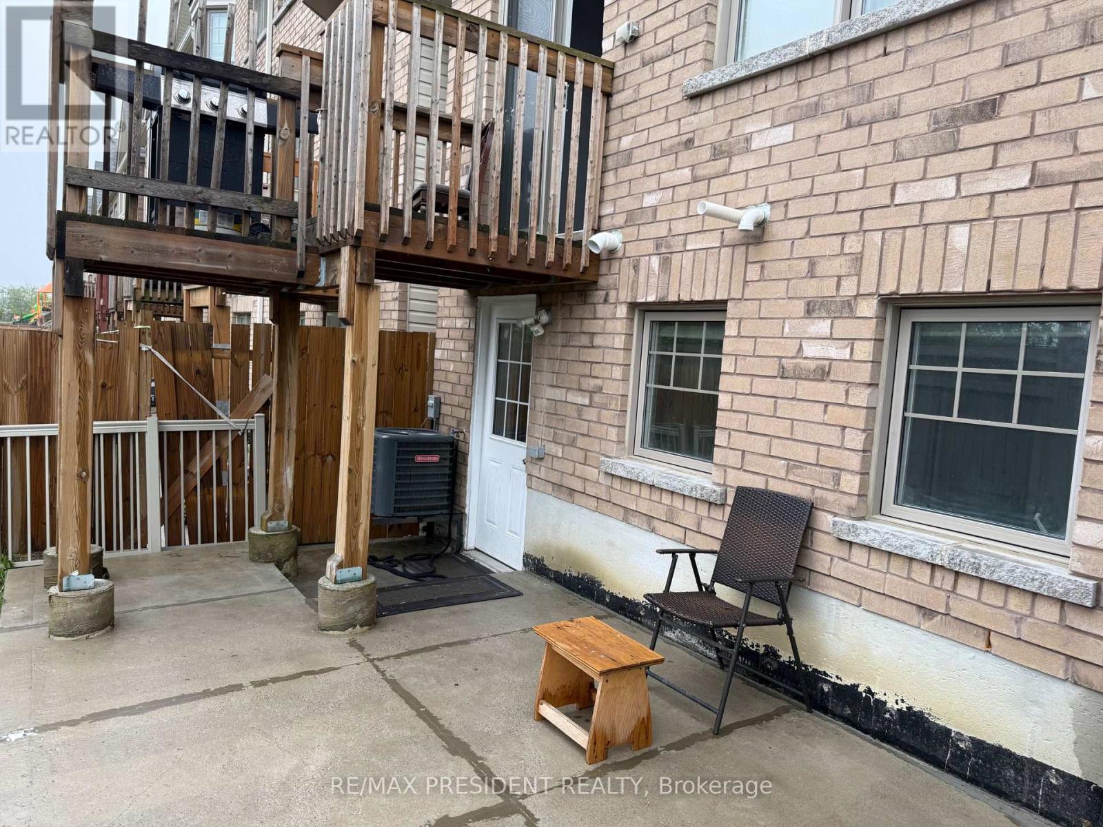 98 DAVENFIELD CIRCLE - 34