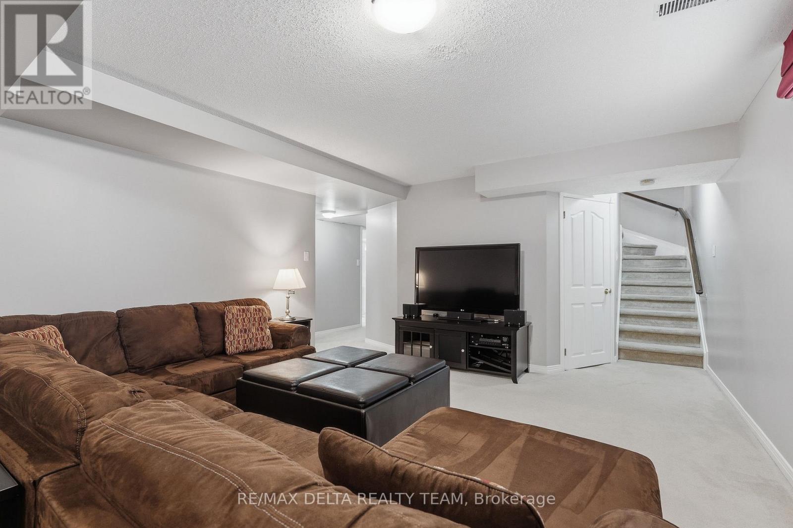 5 Bed, 4 Bath House for Sale in Ottawa – 1130 MARCHANT DRIVE, Ottawa – MLS# X13514690 - Image 31