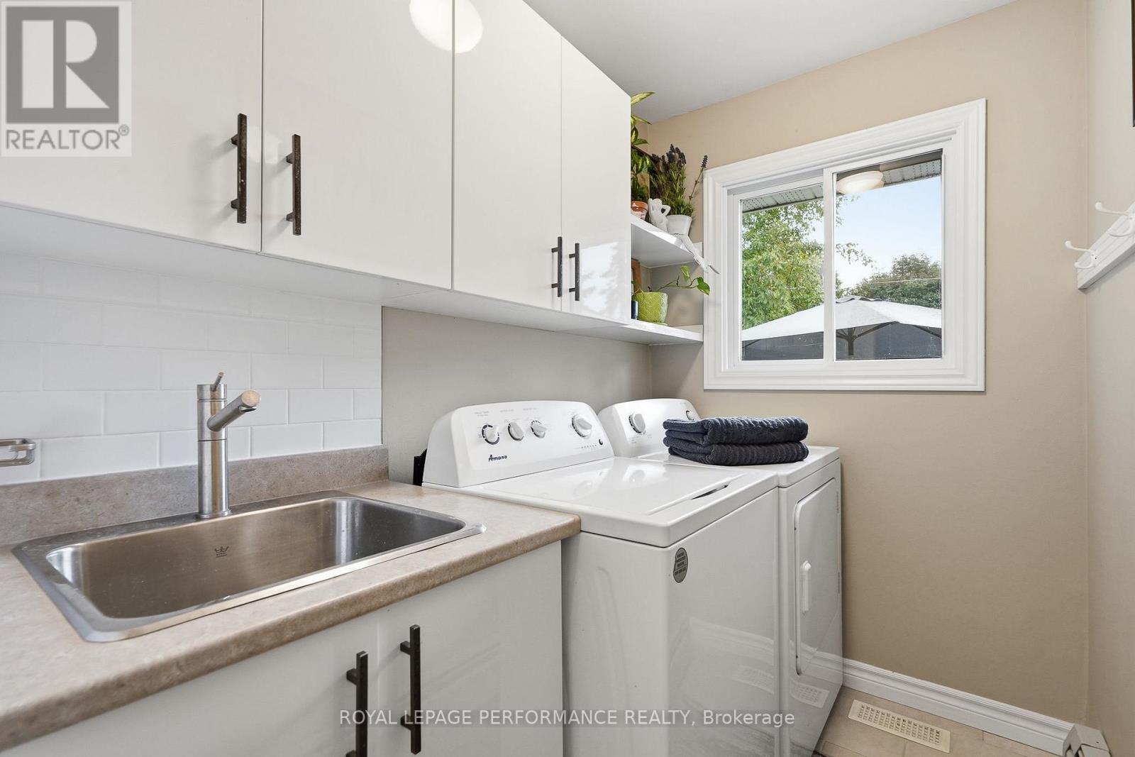 119 CENTENAIRE STREET - 16