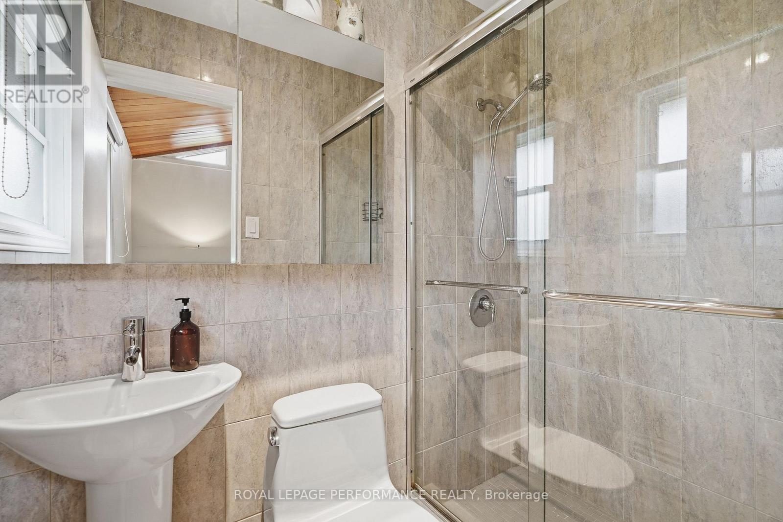 119 CENTENAIRE STREET - 19