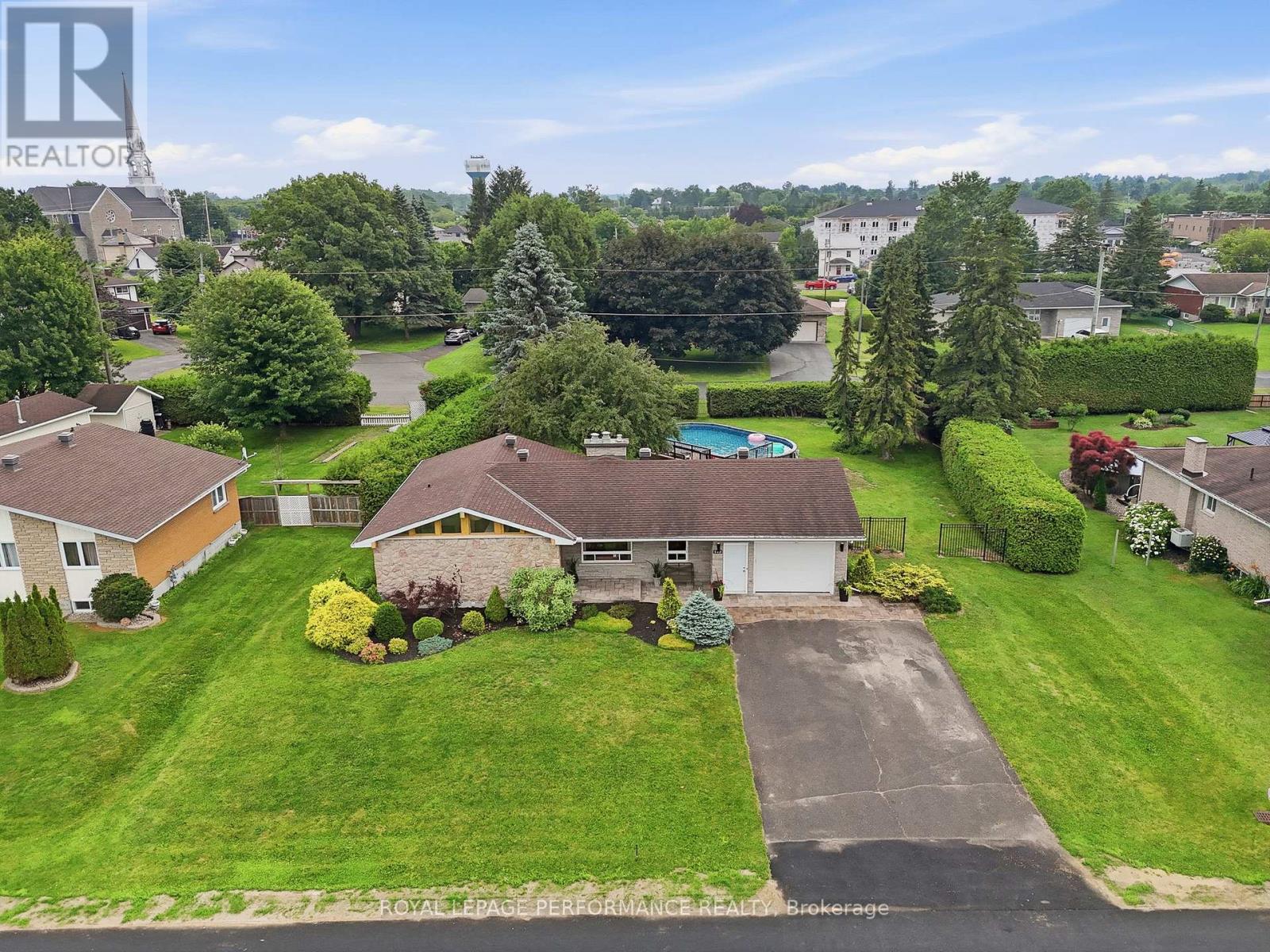 119 CENTENAIRE STREET - 36