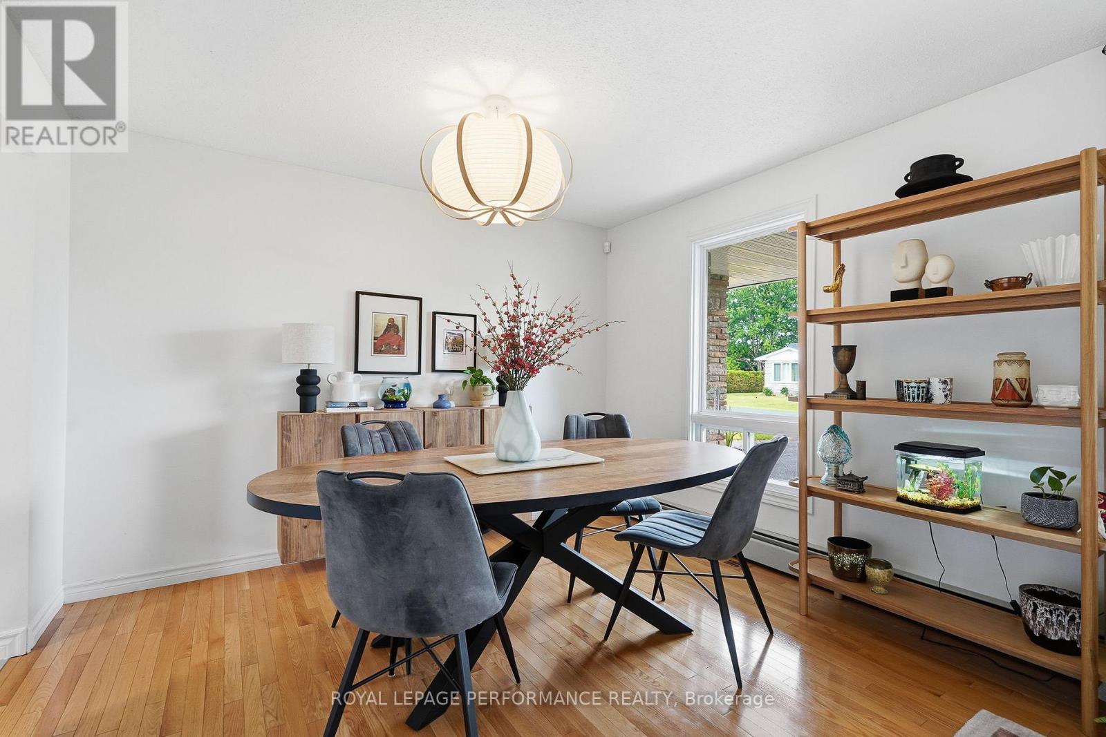 119 CENTENAIRE STREET - 6