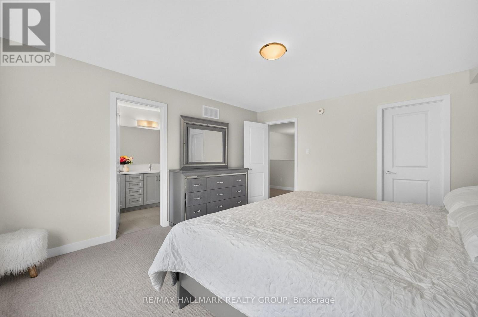3 Bed, 3 Bath House for Sale in Ottawa – 3160 ALPENSTOCK AVENUE, Ottawa – MLS# X13514826 - Image 32