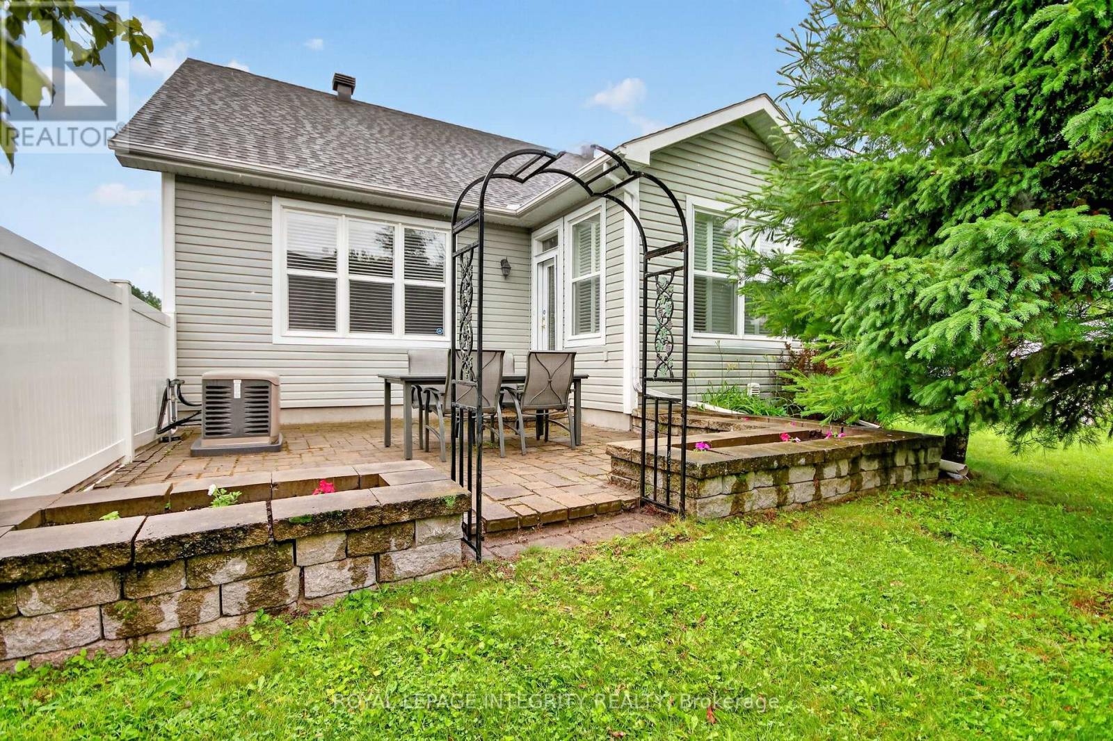 626 COUNTRY TRAIL PRIVATE - 28