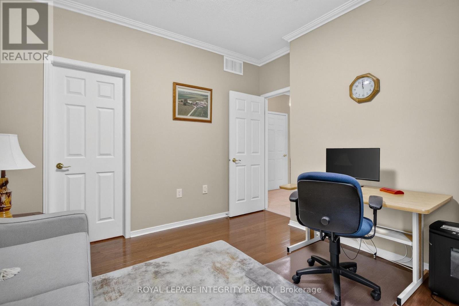 626 COUNTRY TRAIL PRIVATE - 8