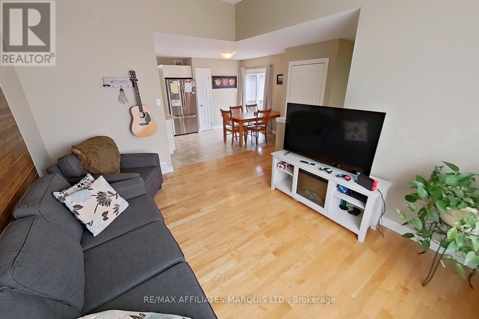 3310 NORTHDALE DRIVE - 10