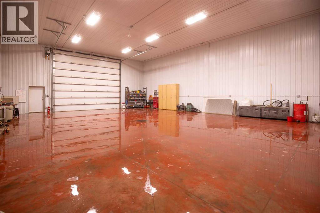 3021 Township Road 400 - Photo 20