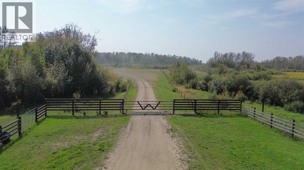 3021 Township Road 400 - Photo 36