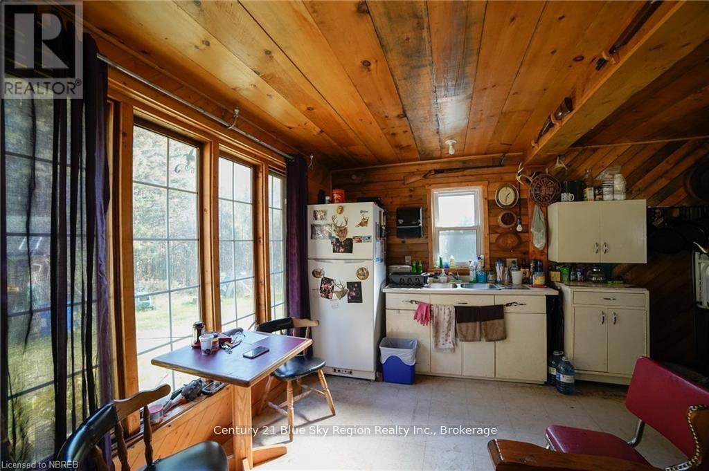 1772 LEIGHTON ROAD - 14