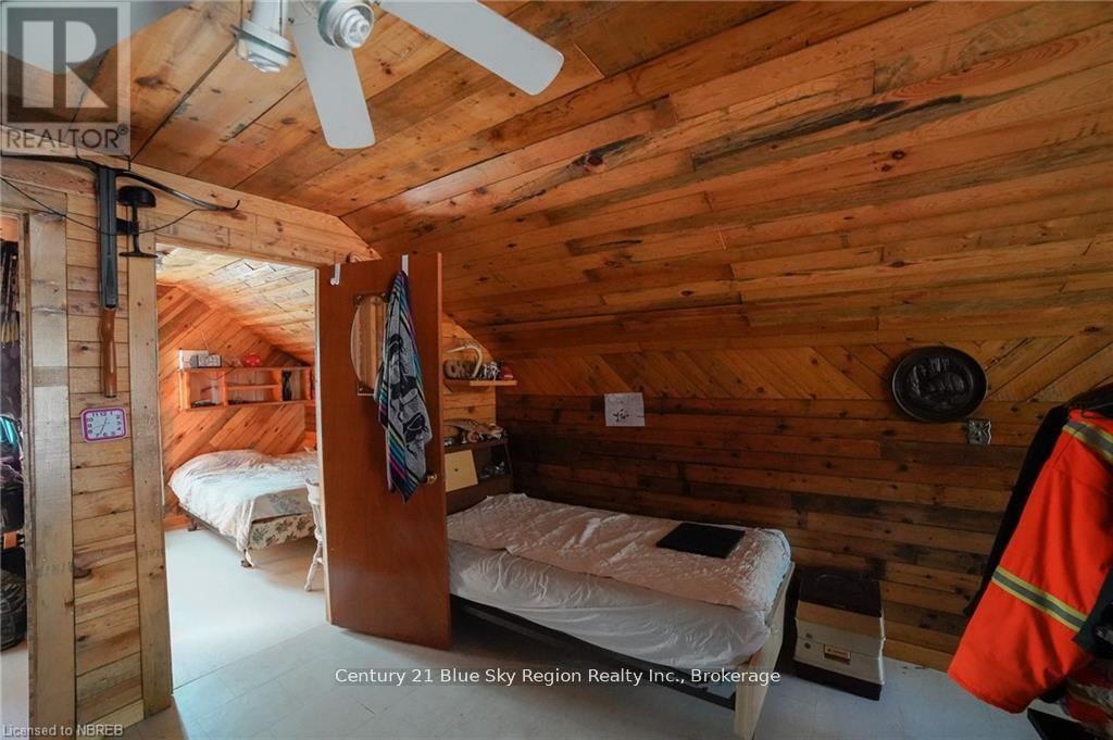 1772 LEIGHTON ROAD - 8