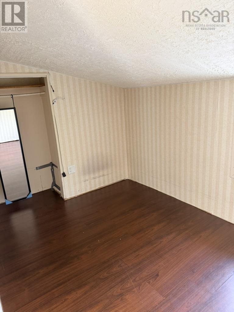 1697 St. Margaret's Bay Road - 40