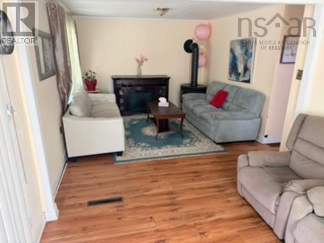 1697 St. Margaret's Bay Road - 7