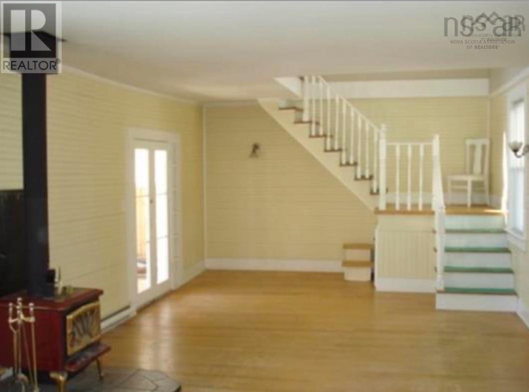 10352 1 Highway - 39
