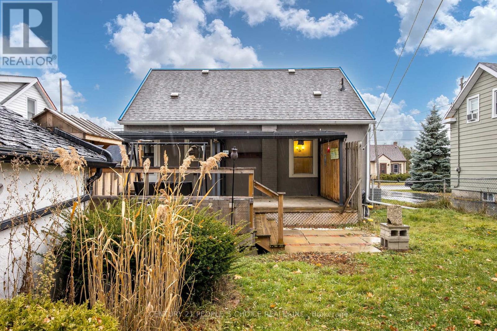 22 PARKER STREET - 12