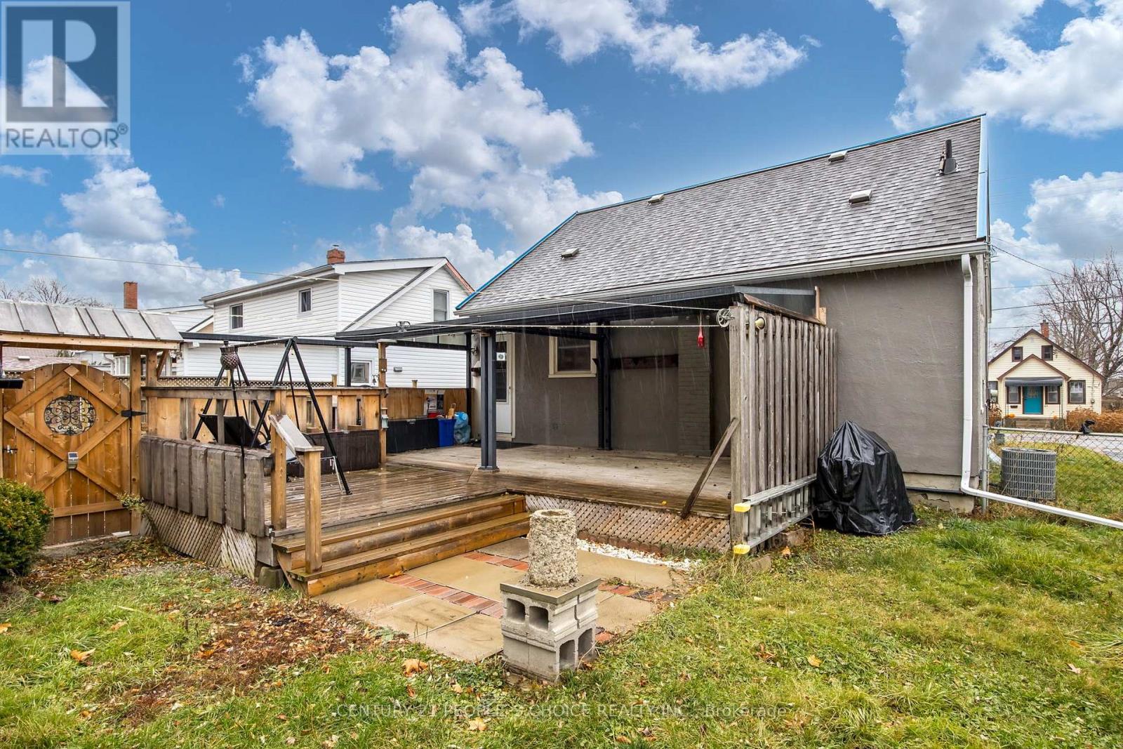 22 PARKER STREET - 13