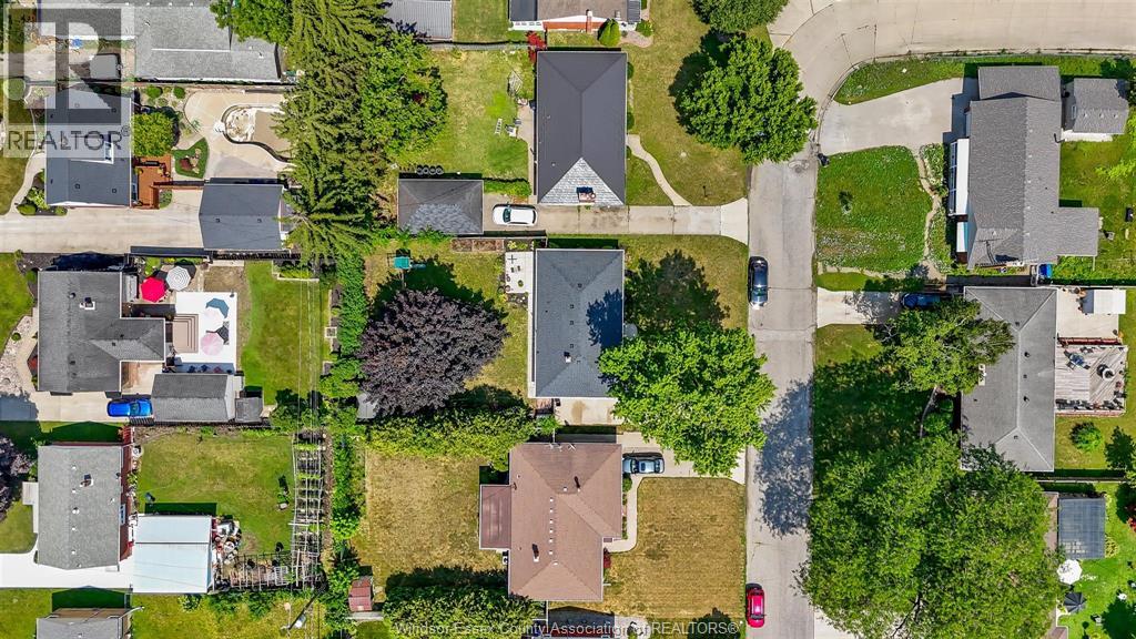 2729 VIRGINIA PARK - 32
