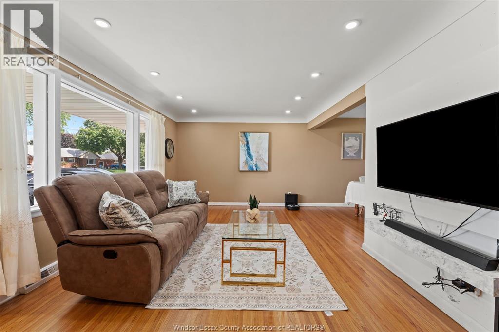 2729 VIRGINIA PARK - 4