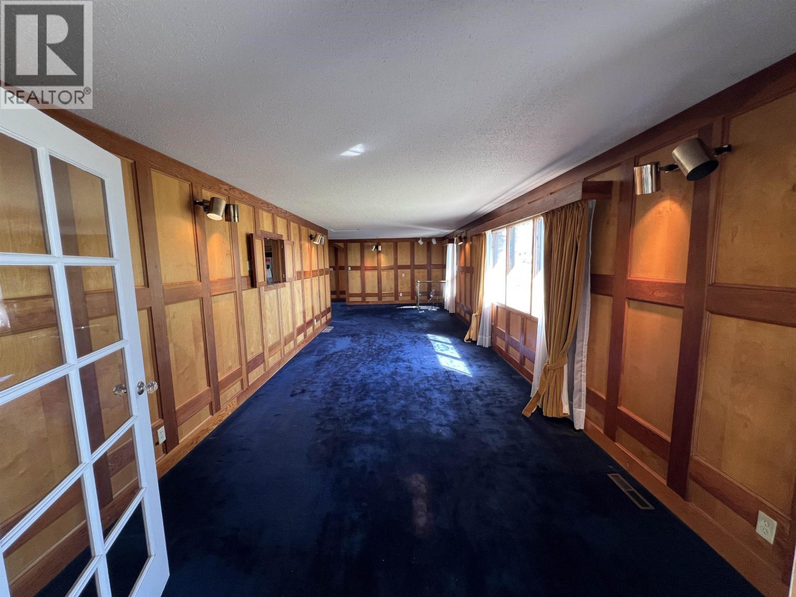 5403 LIARD STREET - 15