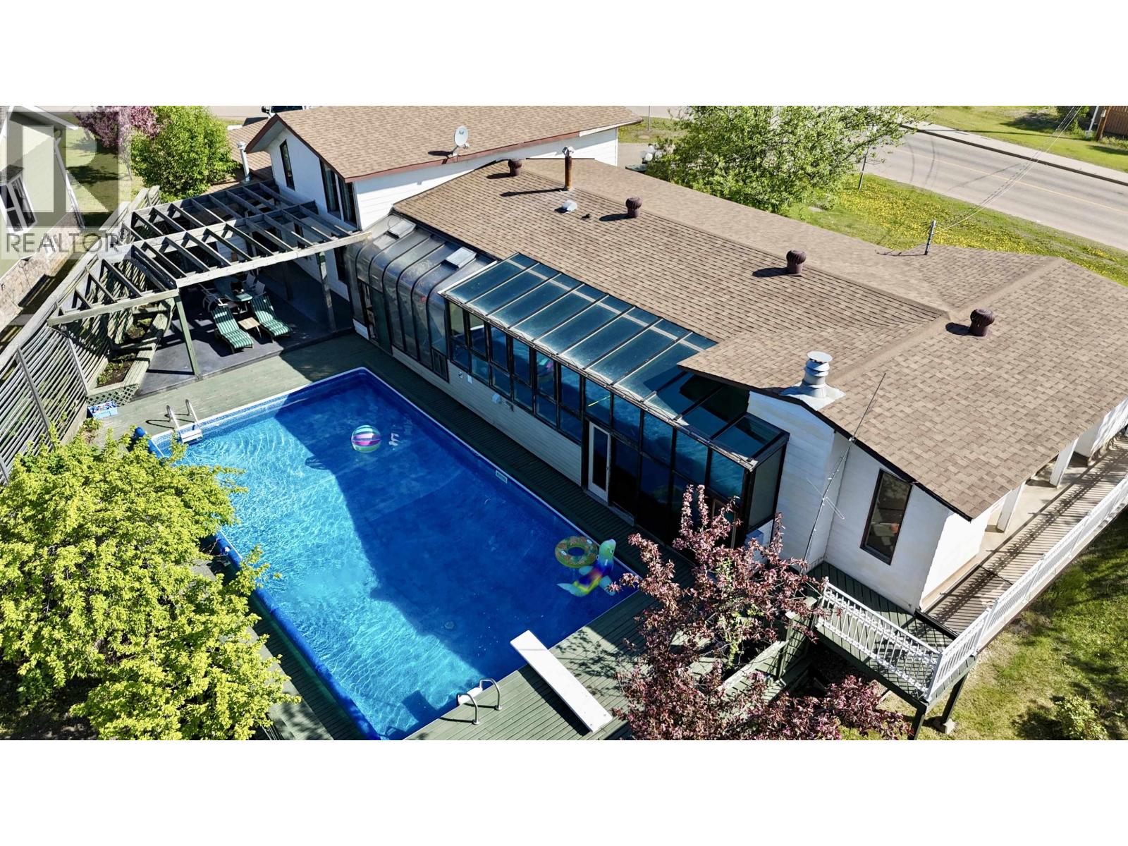 5403 LIARD STREET - 3