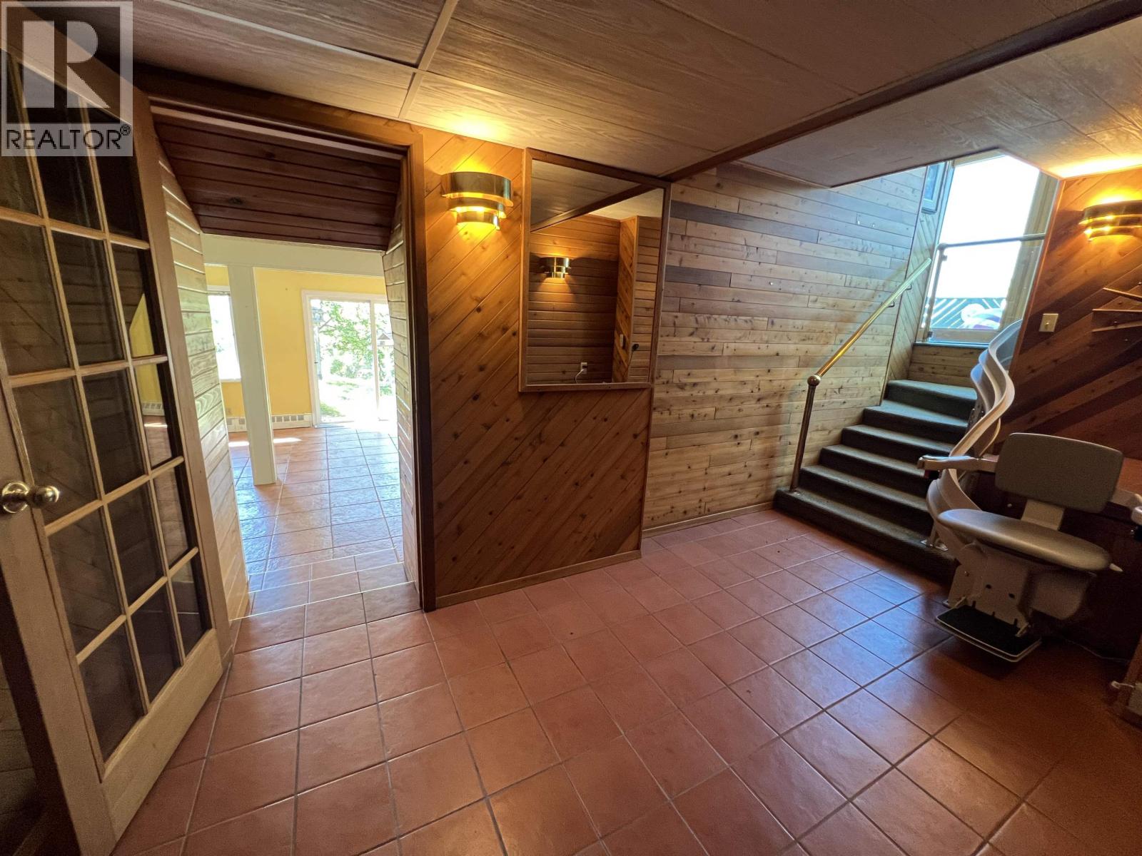5403 LIARD STREET - 30