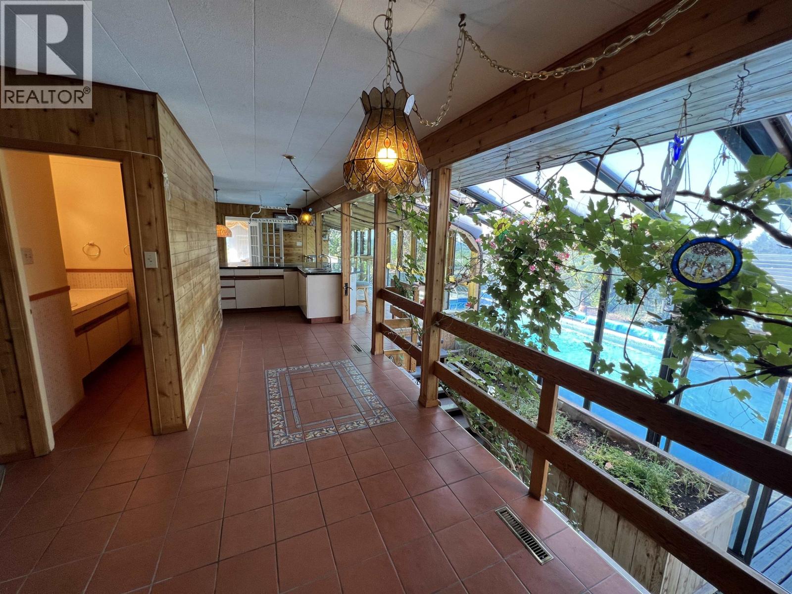5403 LIARD STREET - 8
