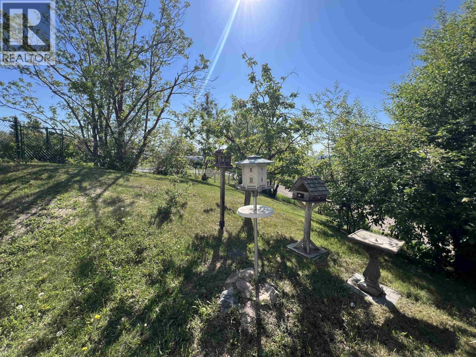 5403 LIARD STREET - 39