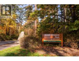 U8 3907 Cedar Hill Rd, Saanich, BC V8P3Z8 Photo 42