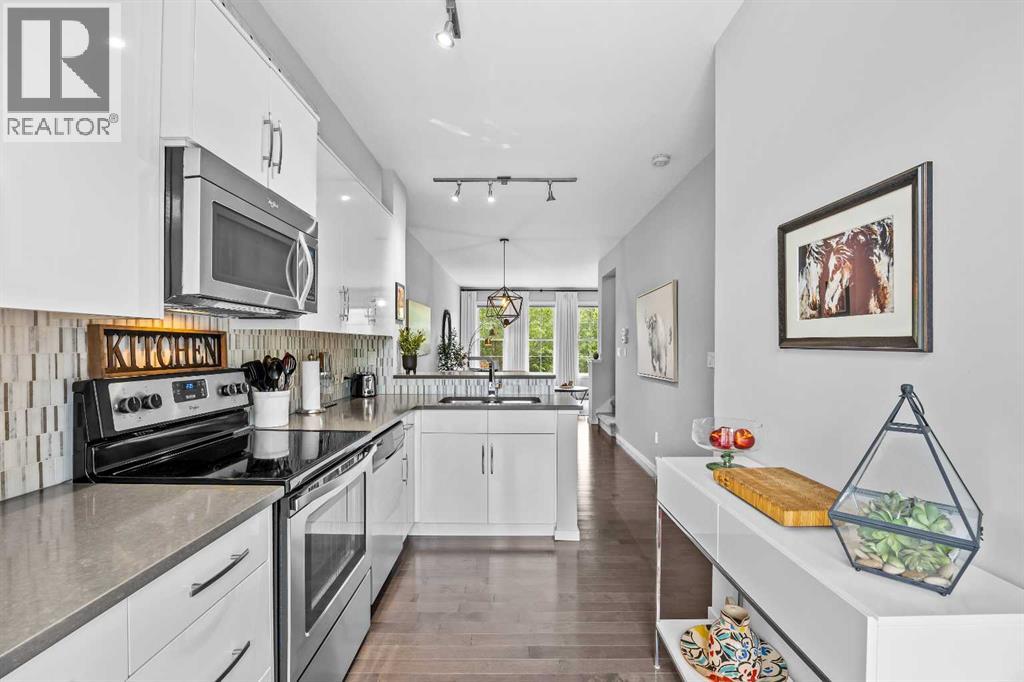 328 Ascot Circle SW — photo 17