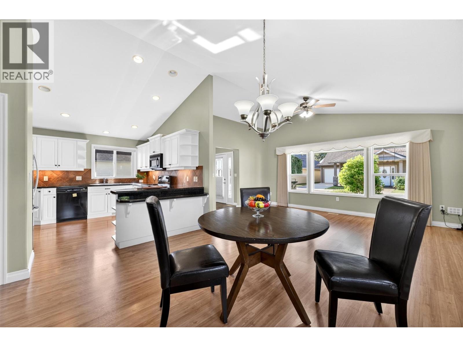 #5 1231 10 Street SW - 1