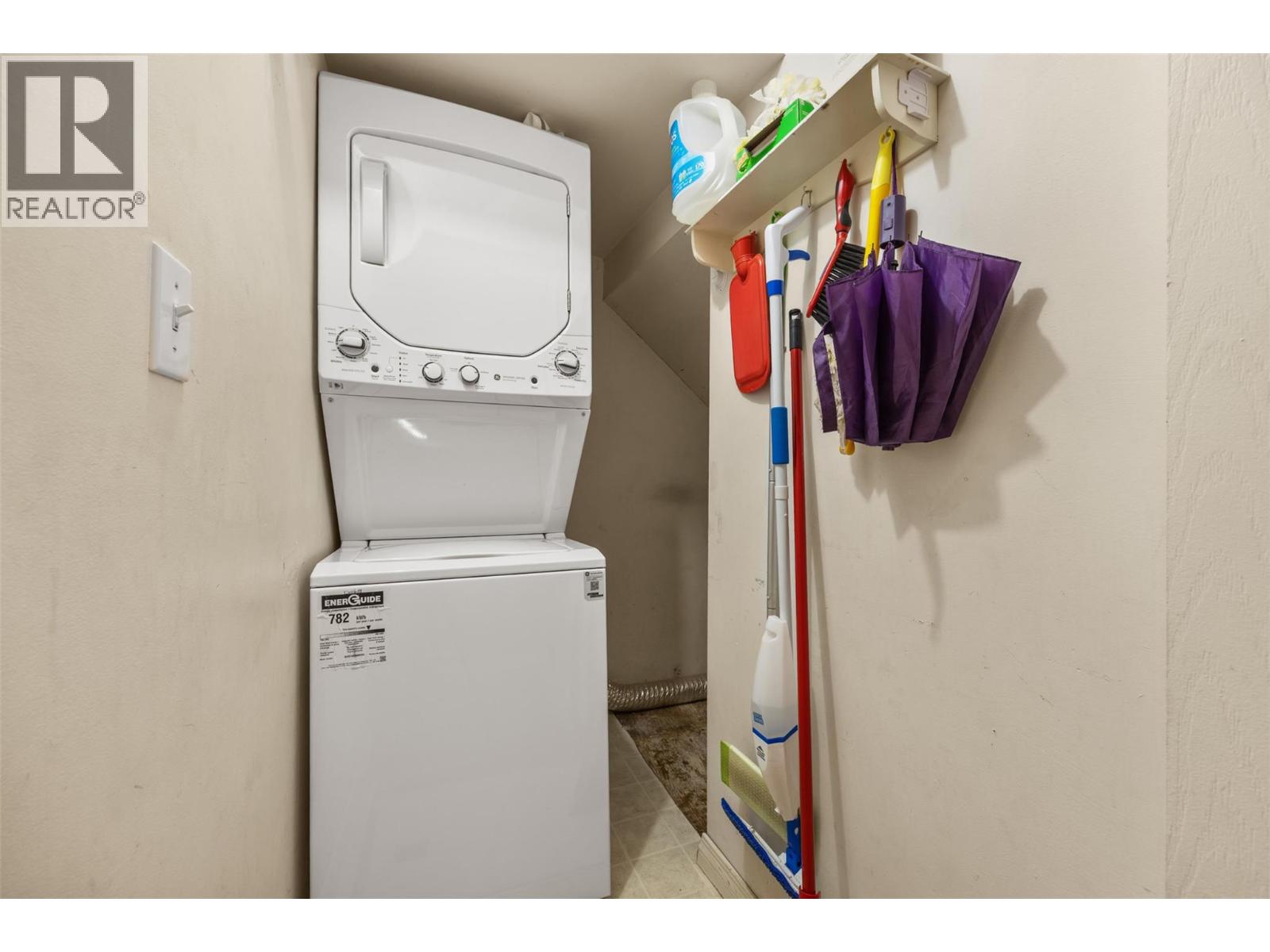 #8 1153 Bernard Avenue - Image 18