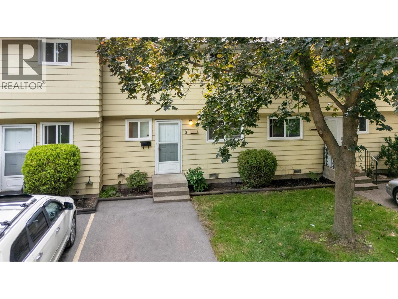#8 1153 Bernard Avenue - 2