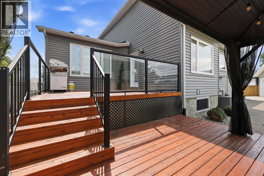 7 Henderson Bay NE — photo 30