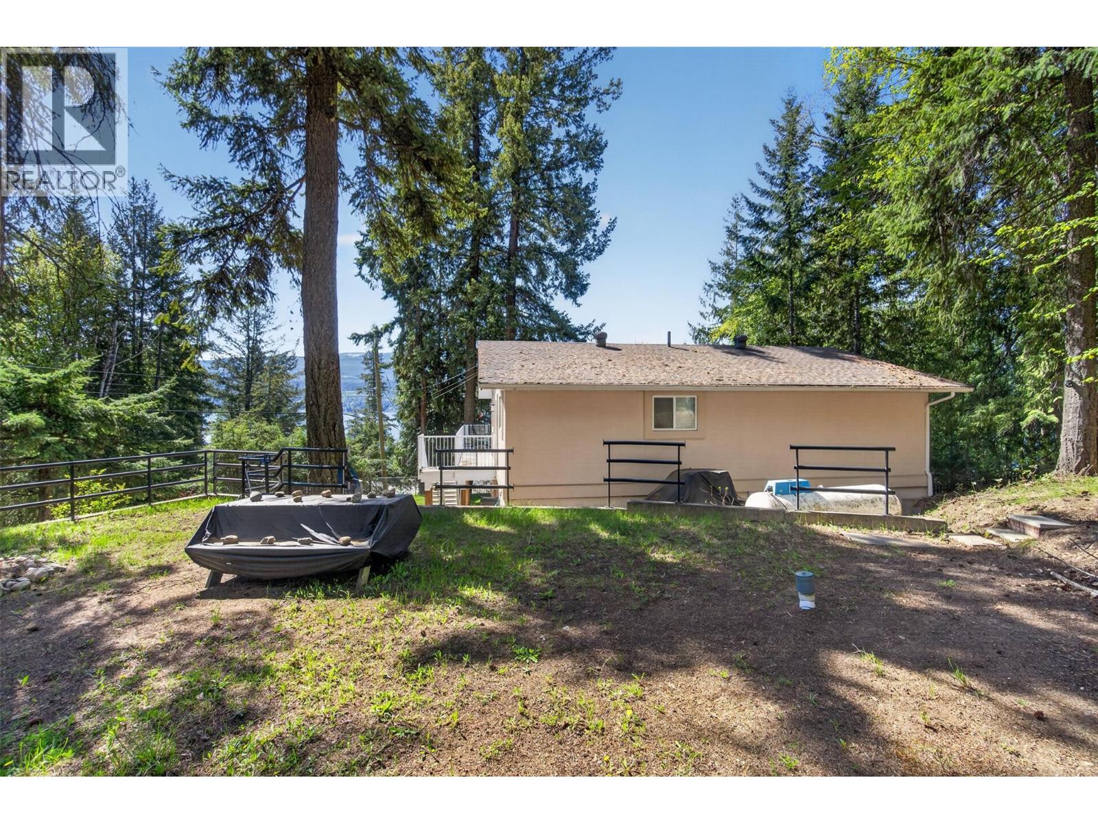7689 Golf Course Road - 34