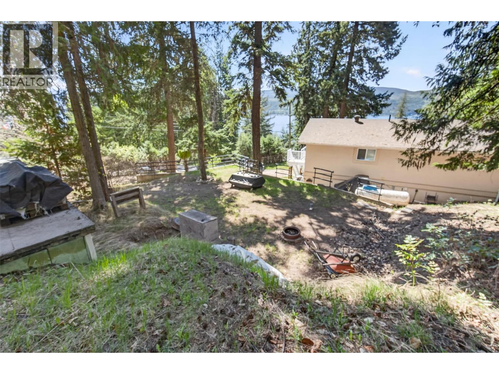 7689 Golf Course Road - 31