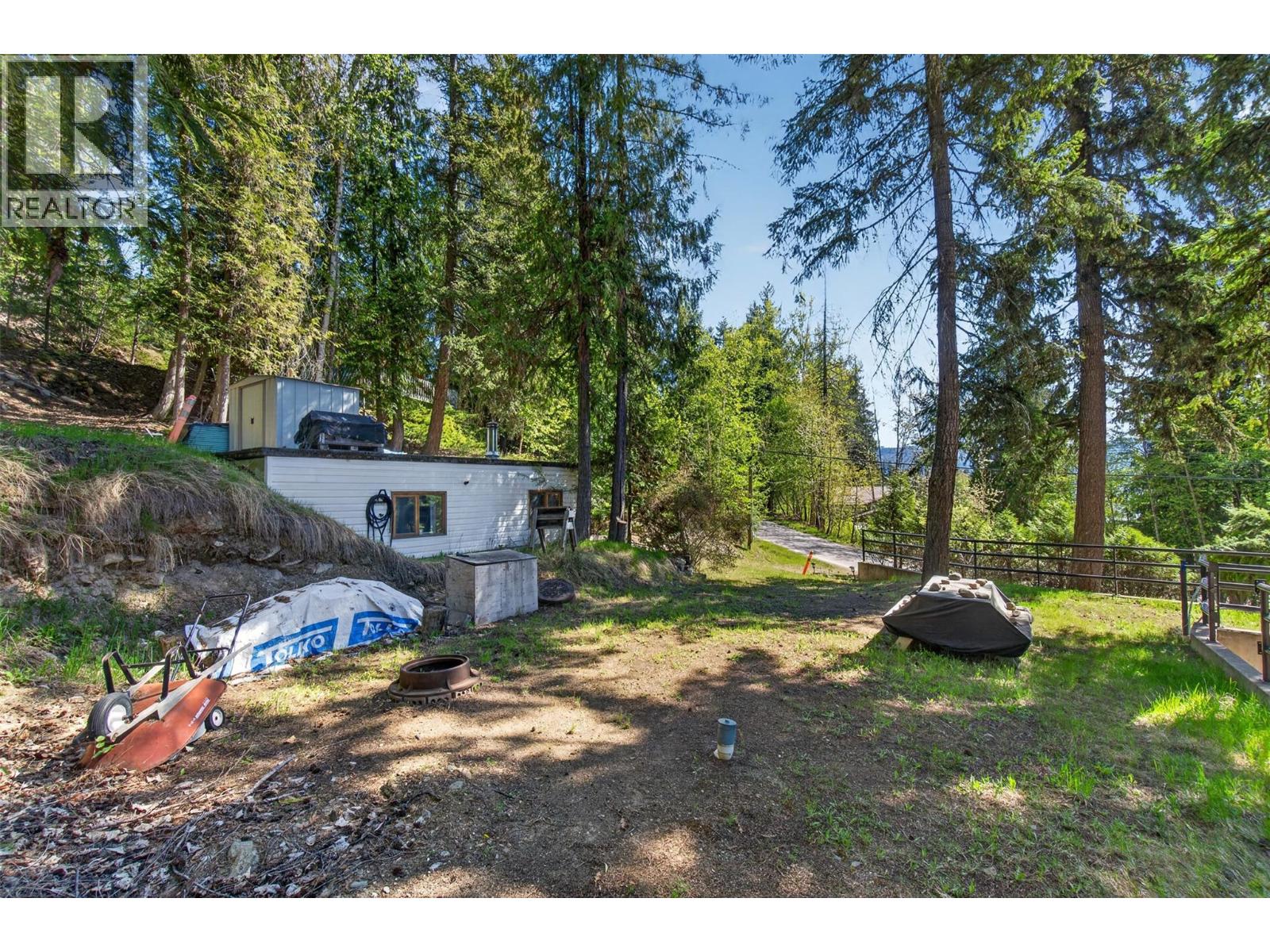 7689 Golf Course Road - 27