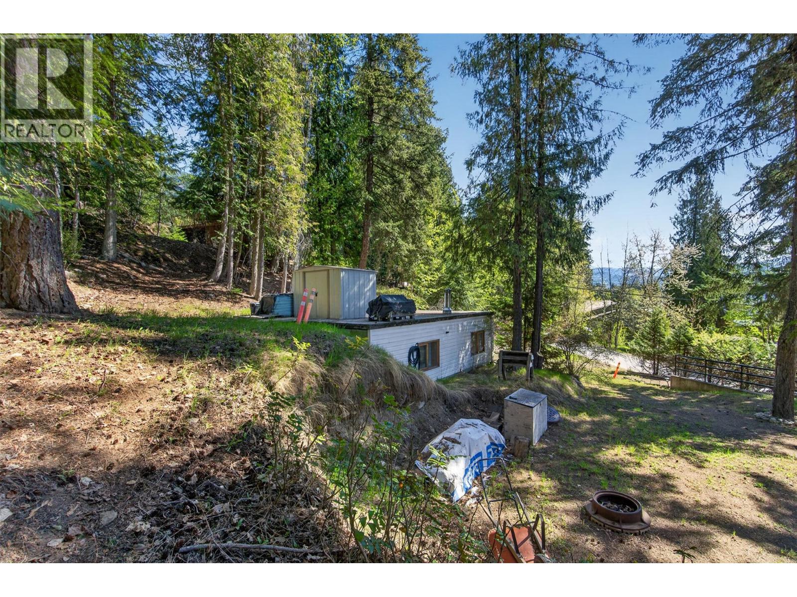 7689 Golf Course Road - 28