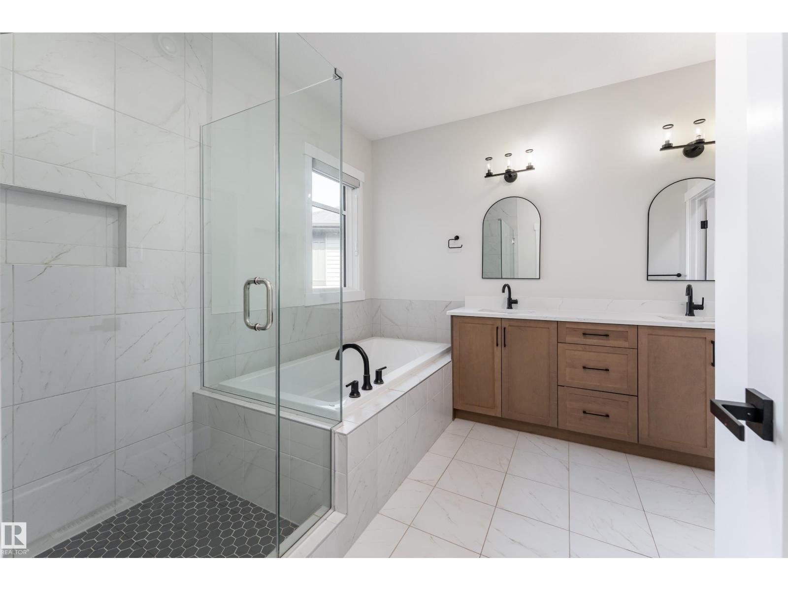 9383 226 ST NW — photo 38