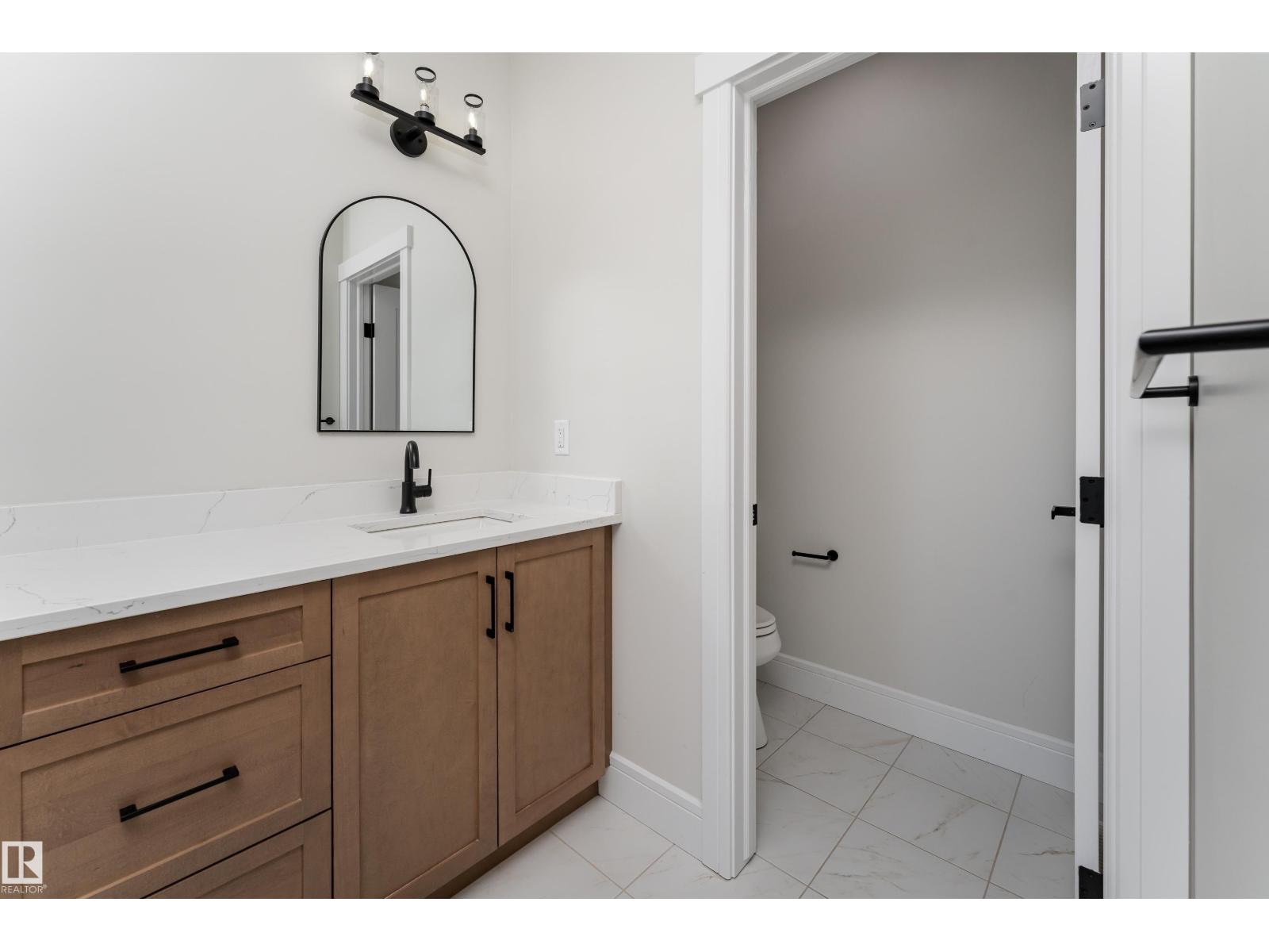 9383 226 ST NW — photo 40