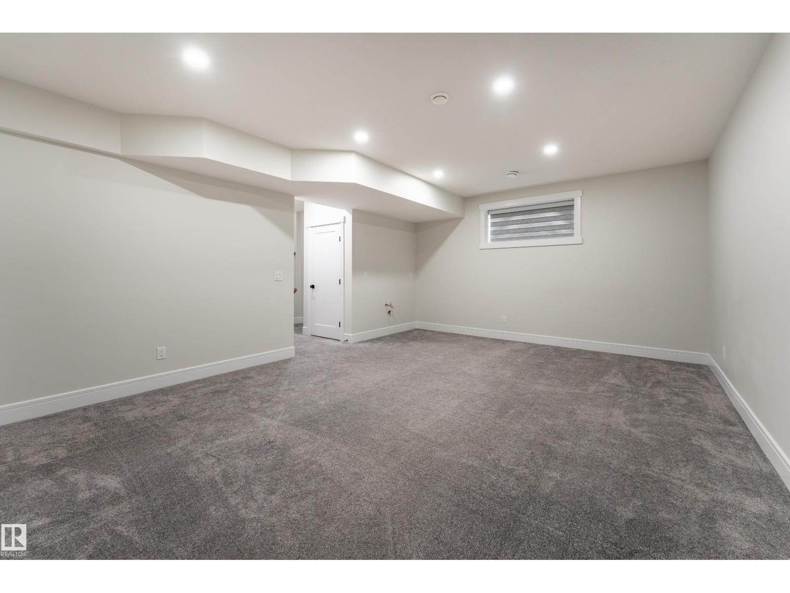 9383 226 ST NW - 51