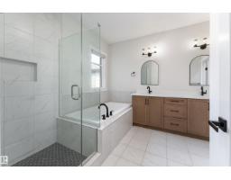 9383 226 St Nw, Edmonton, AB T5T7T2 Photo 38