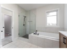 9383 226 St Nw, Edmonton, AB T5T7T2 Photo 39