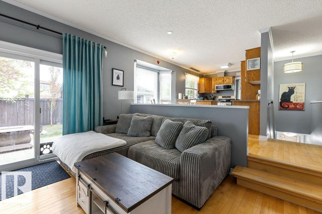 17115 92 ST NW - 15