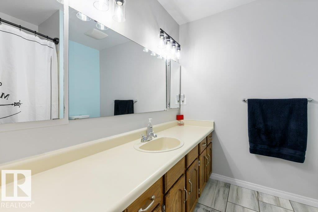 17115 92 ST NW - 17