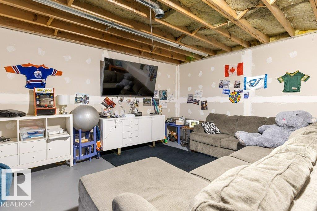 17115 92 ST NW - 25