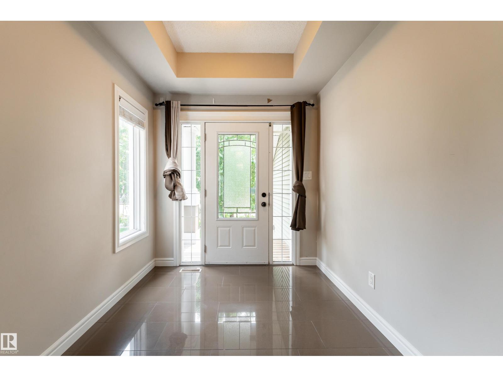 7916 18 AV SW - photo 3
