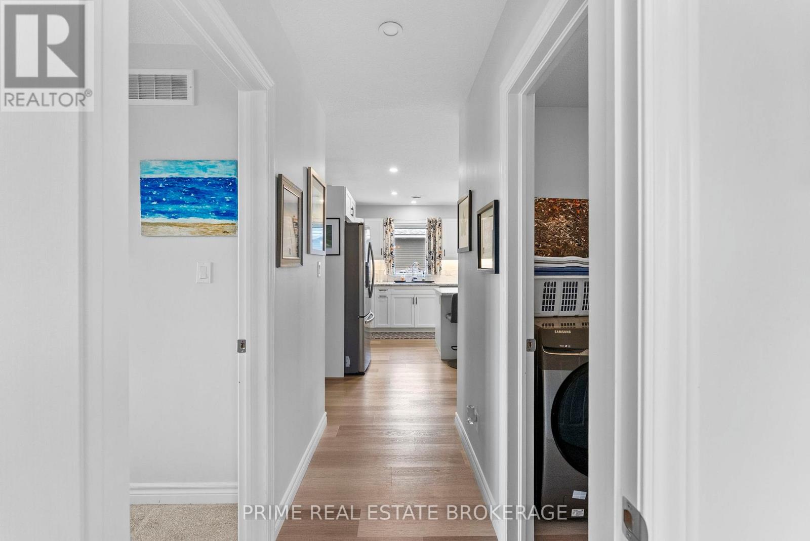 181 LAKE BREEZE DRIVE - 26