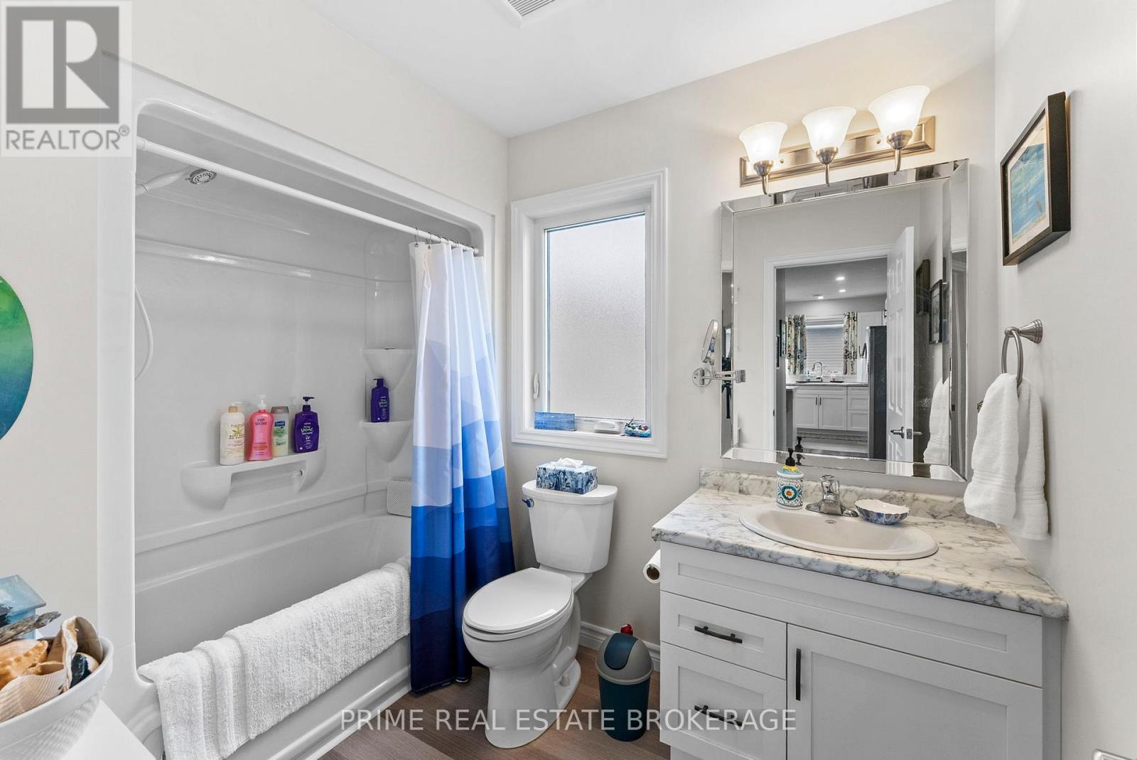 181 LAKE BREEZE DRIVE - 25